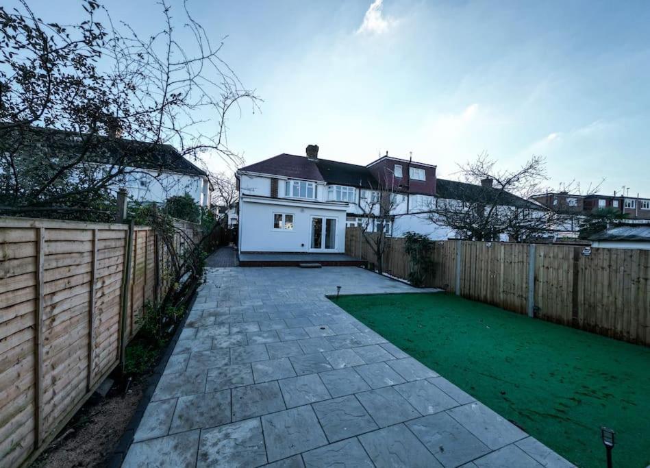 Homely & Peaceful Living Space Morden  Luaran gambar